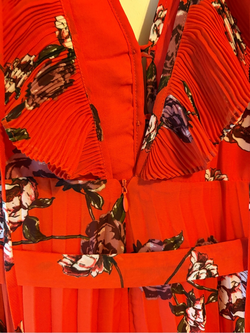 Lulu’s Floral V-Neck Sleeveless Maxi Dress - Picture 3 of 6